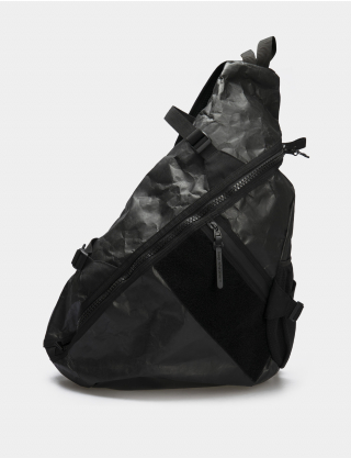 Чорна сумка на одне плече