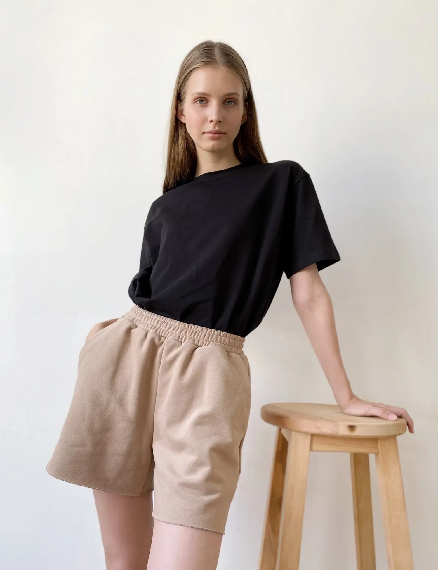 Картинка Шорти коричневі