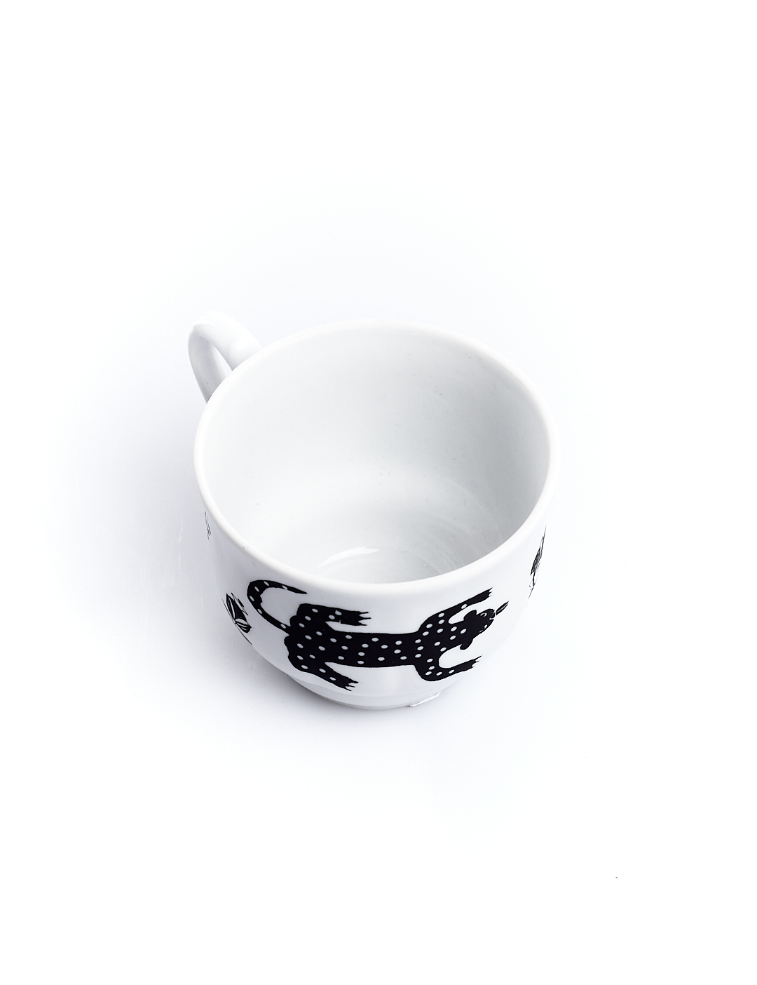 Картинка Біла керамічна чашка з візерунком, 300 мл