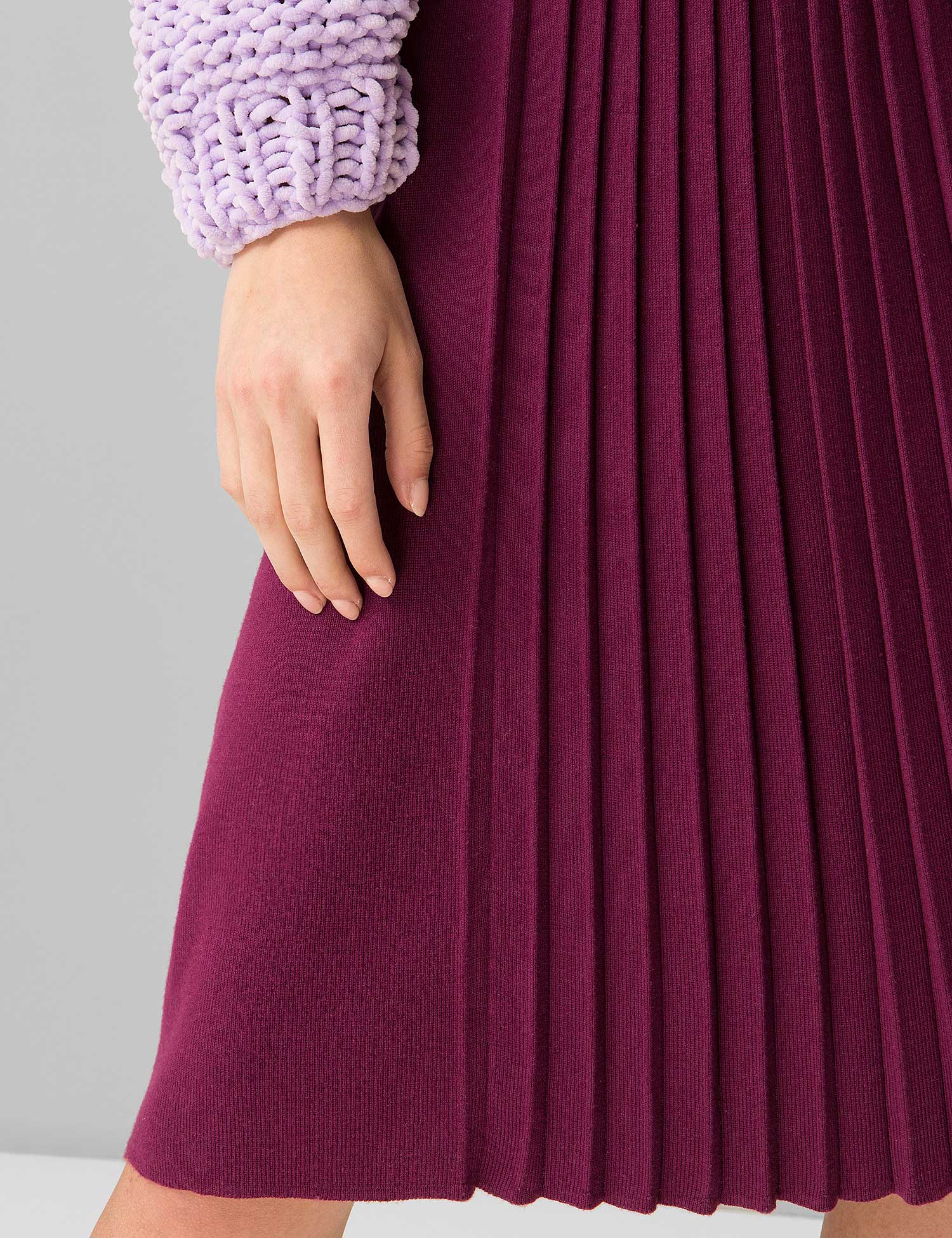 Картинка Жіноча фіолетова спідниця-плісе