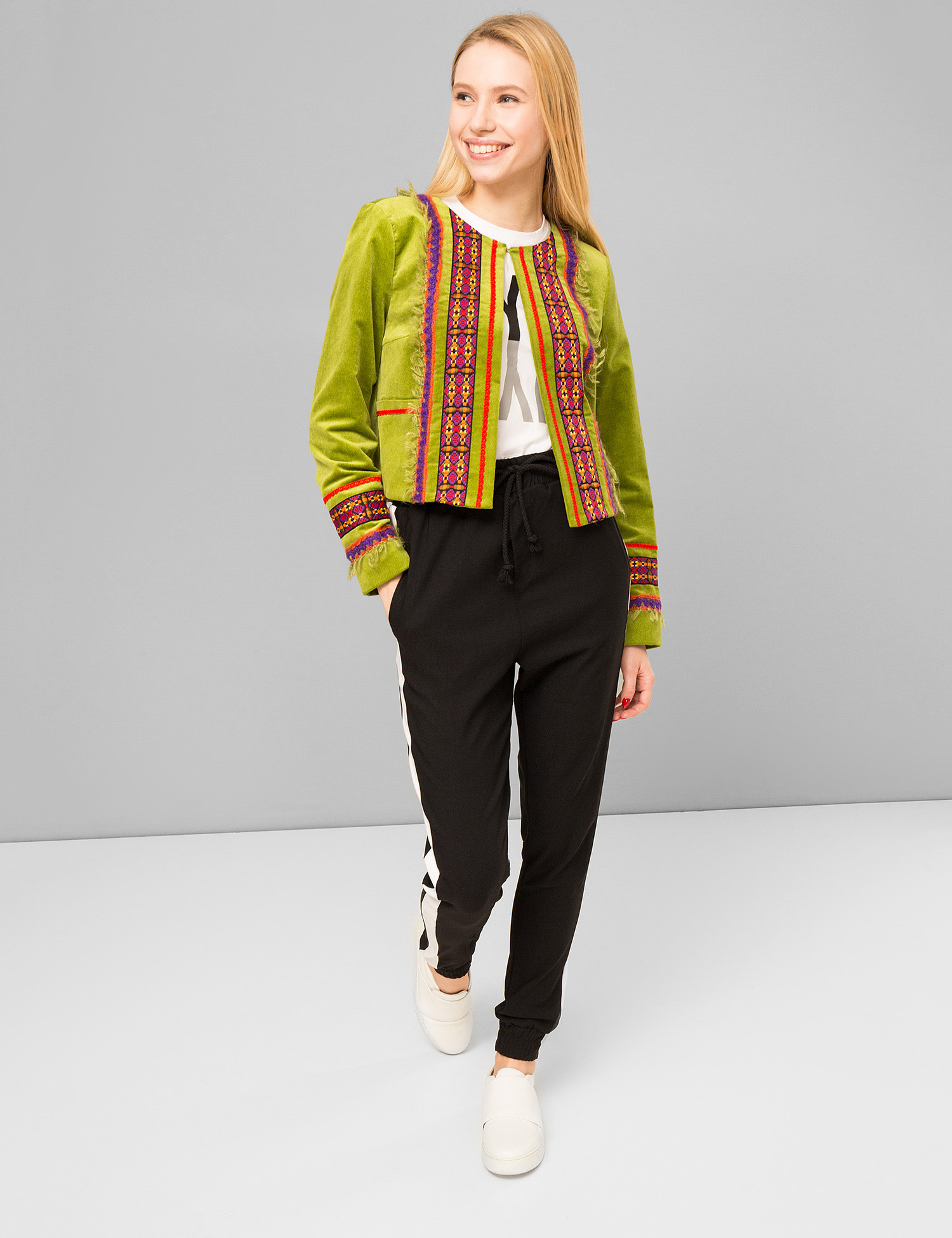 Картинка Жіночий зелений оксамитовий сердак