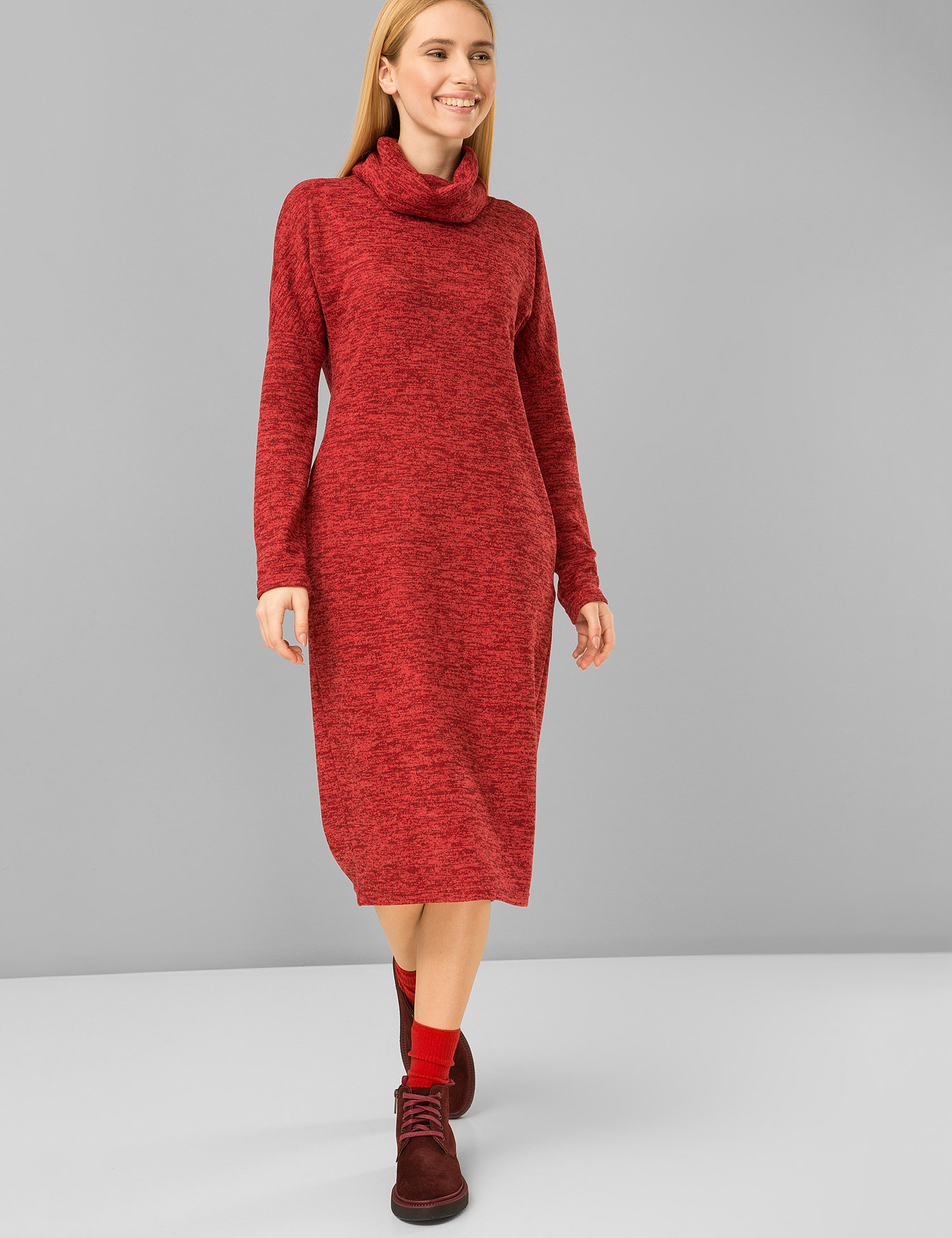 Картинка Жіноча червона сукня-худі