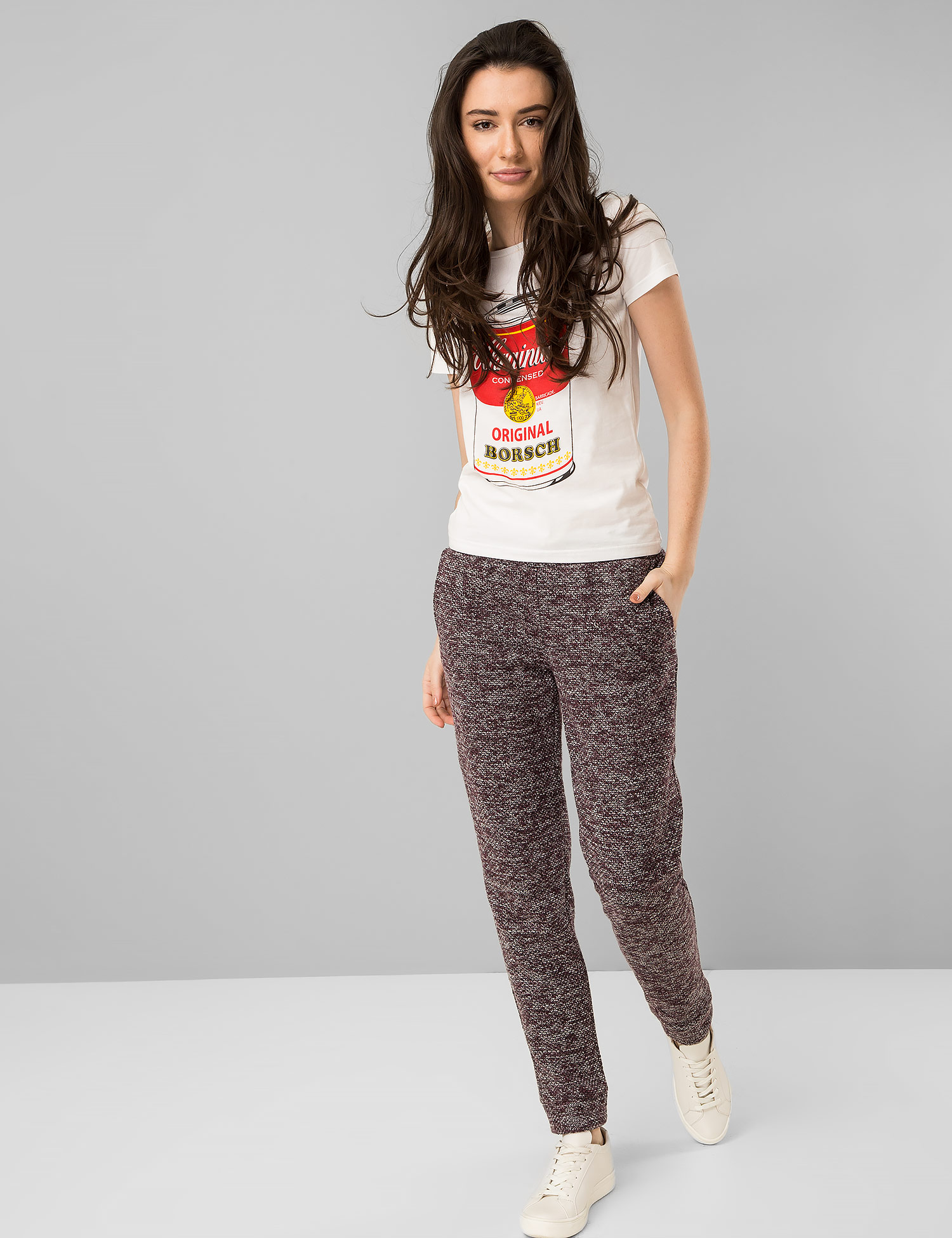 Картинка Футболка біла з принтом