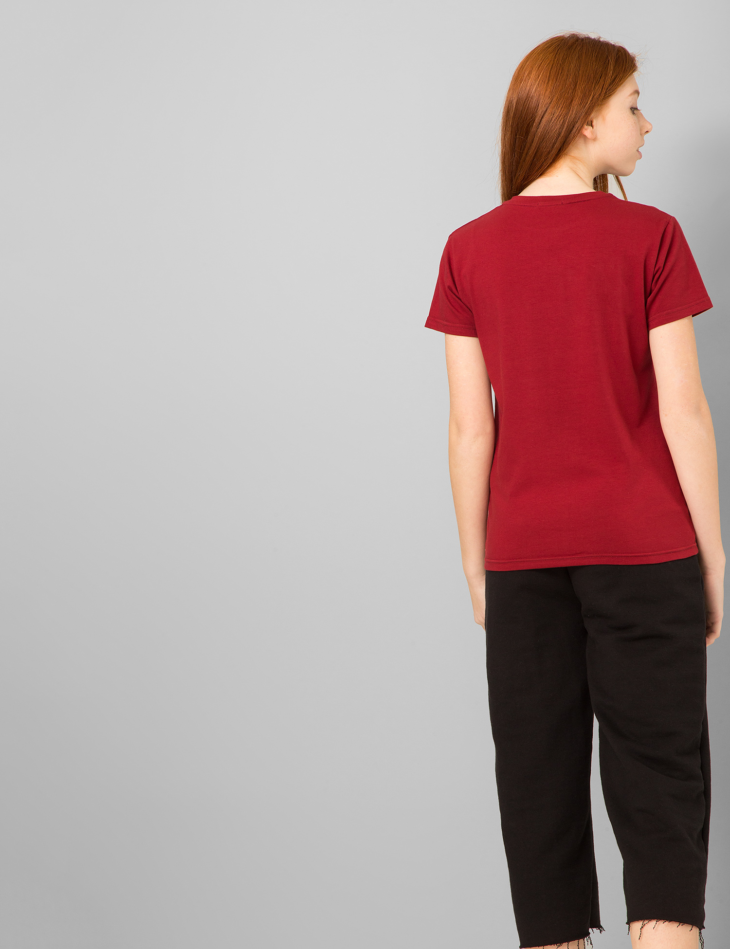 Картинка Жіноча бордова футболка з принтом	