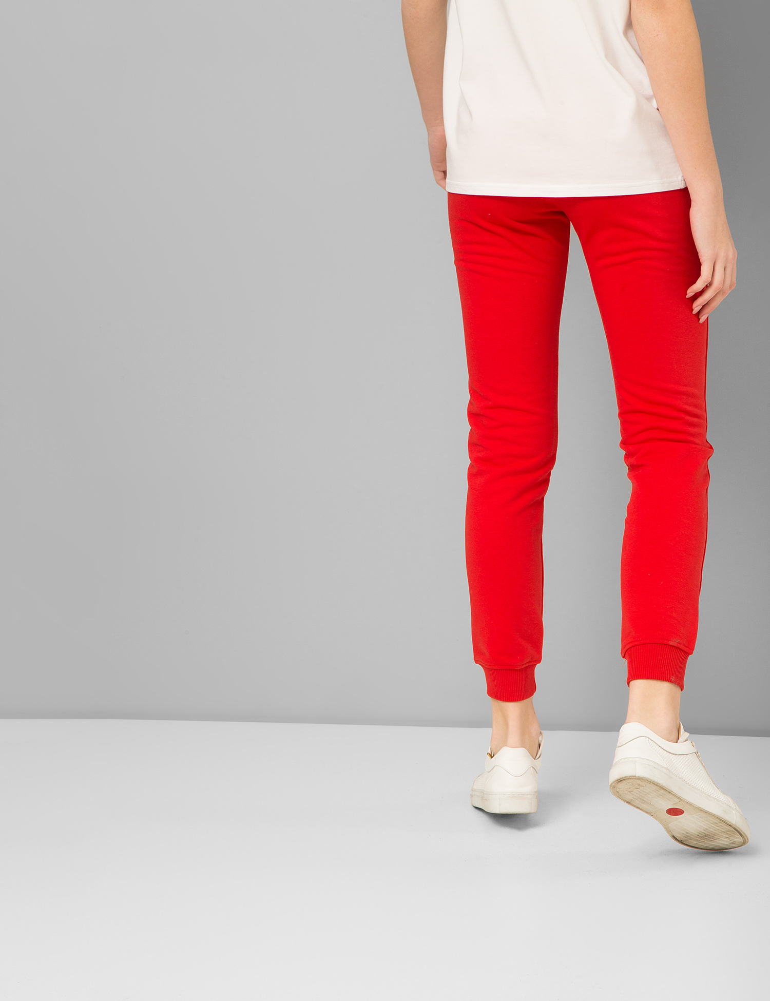 Картинка Жіночі червоні спортивні штани