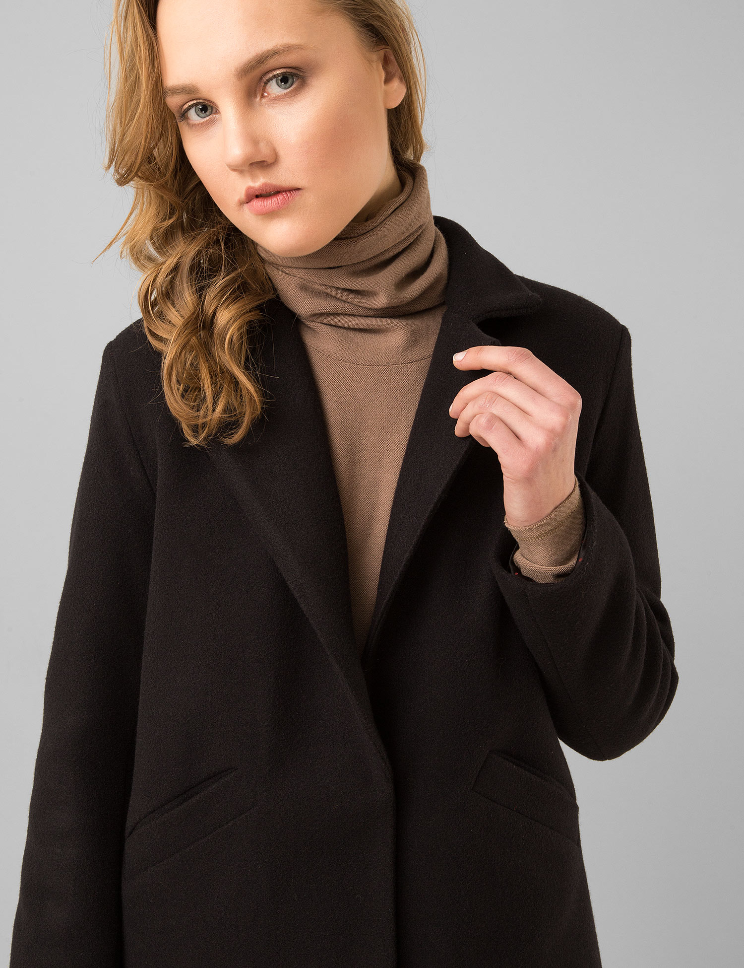 Картинка Жіноче чорне пальто