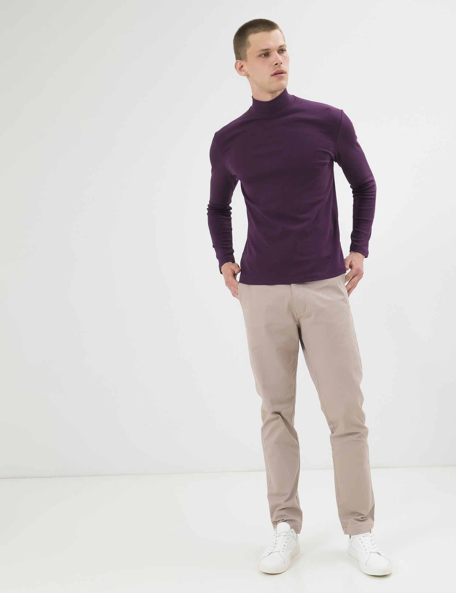 Картинка Чоловічий фіолетовий гольф