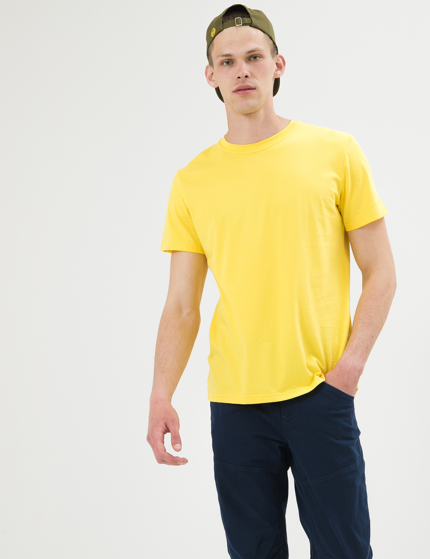 Картинка Чоловіча жовта футболка