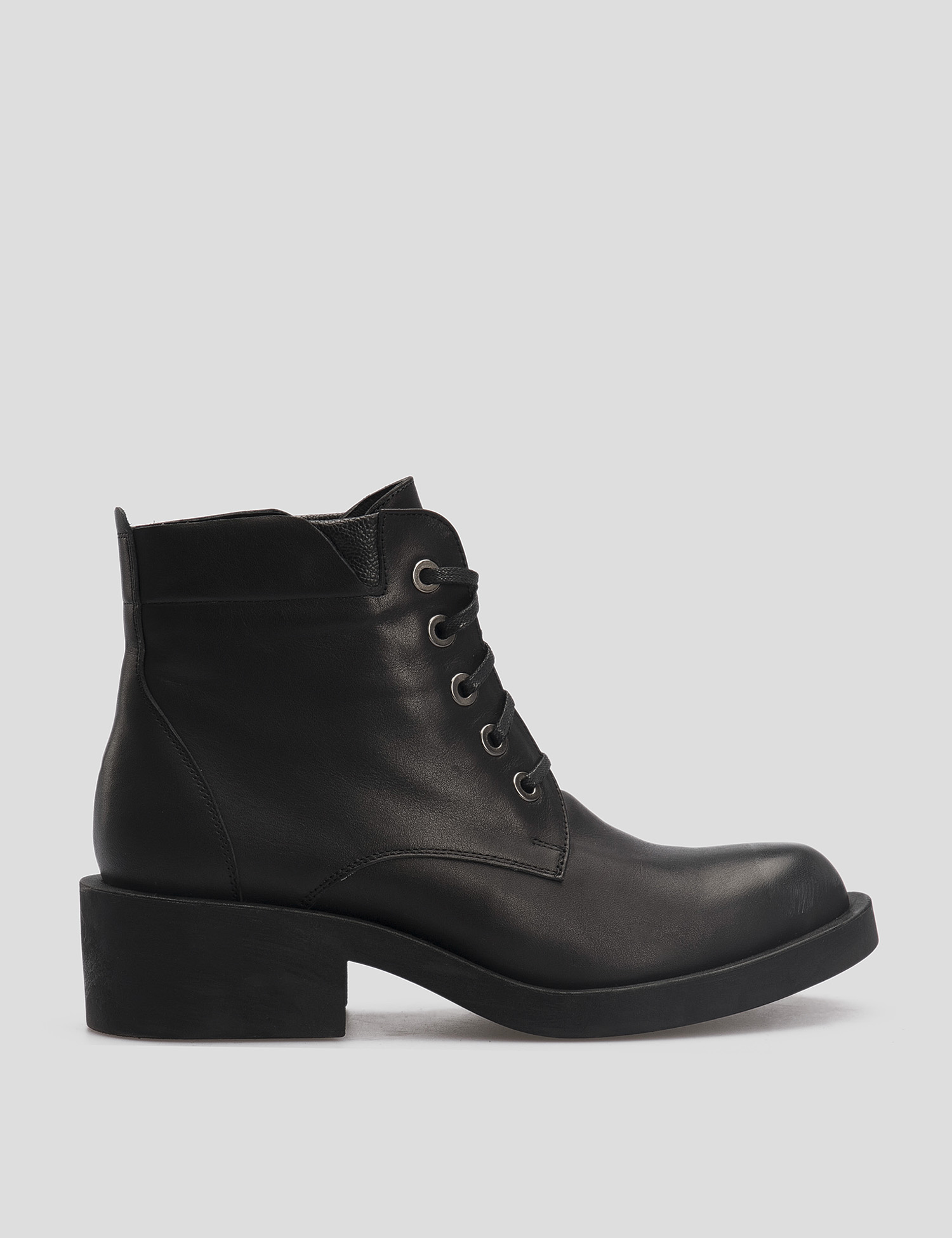 Картинка Жіночі чорні шкіряні черевики