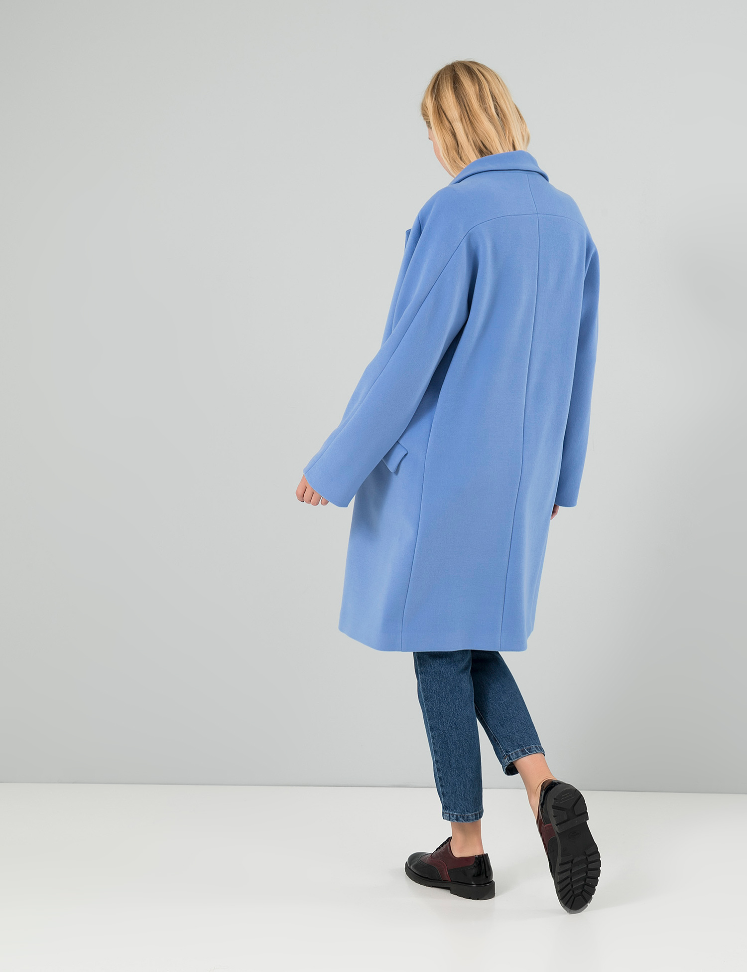 Картинка Жіноче блакитне пальто