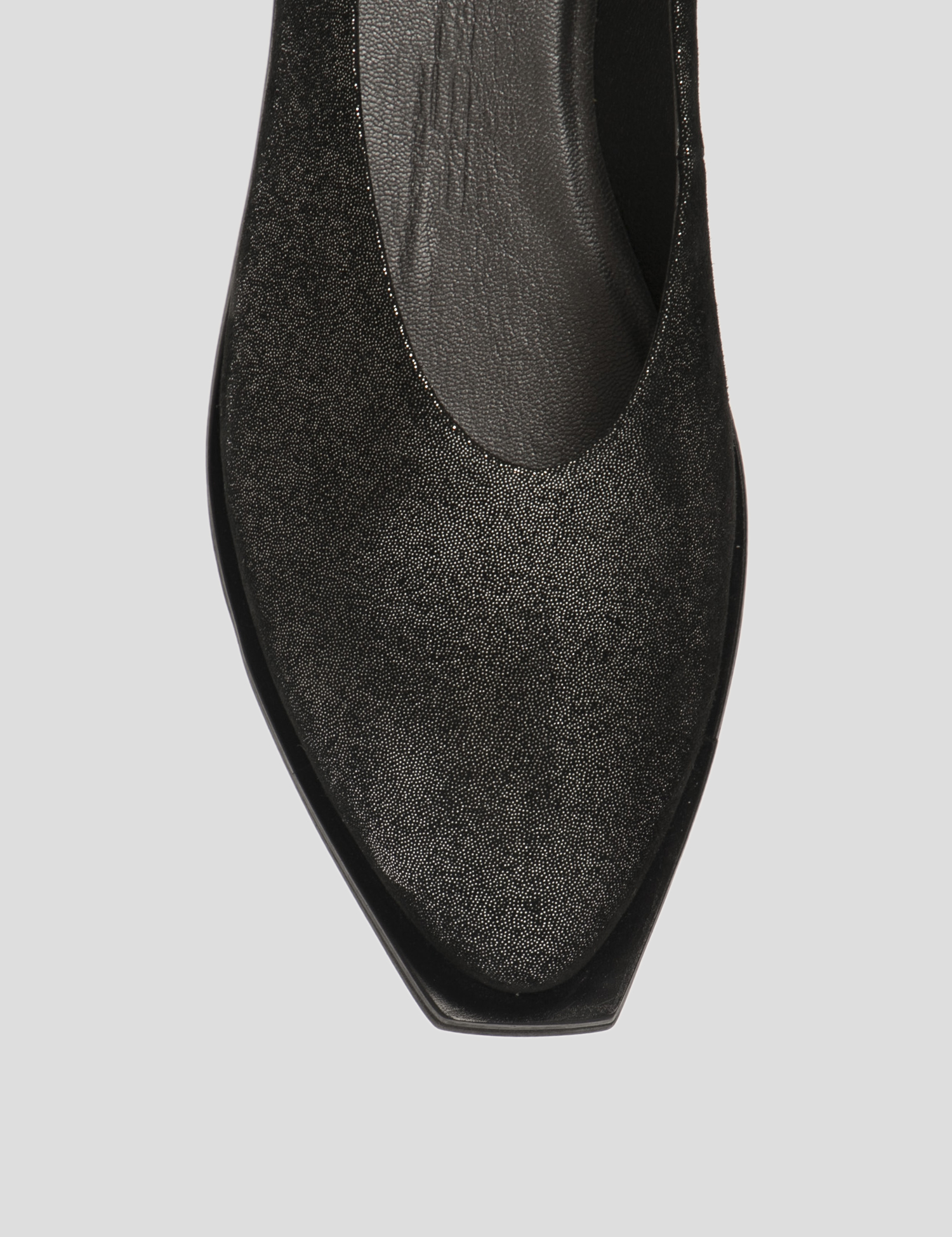Картинка Жіночі чорно-срібні шкіряні туфлі
