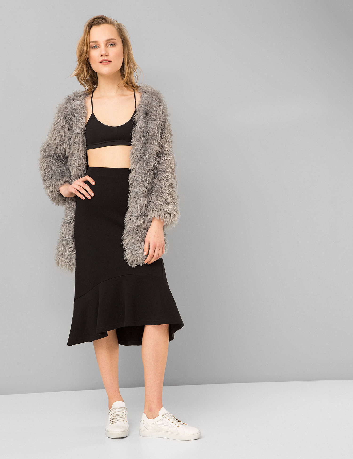 Картинка Жіноча чорна спідниця