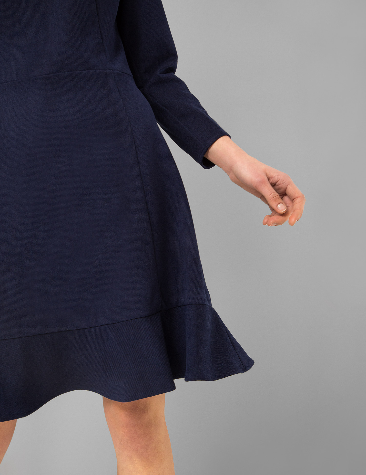 Картинка Жіноча темно-синя сукня