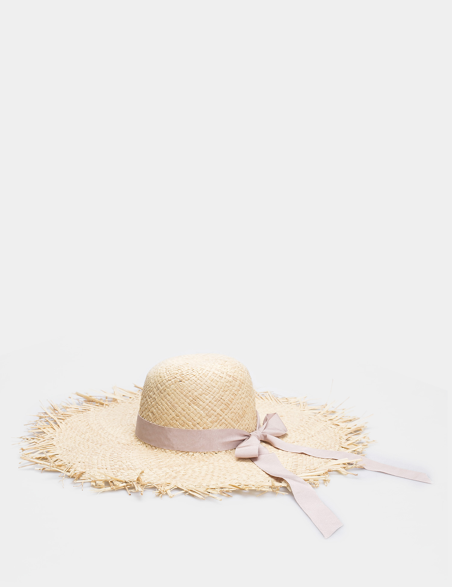Картинка Бежевий солом'яний капелюх