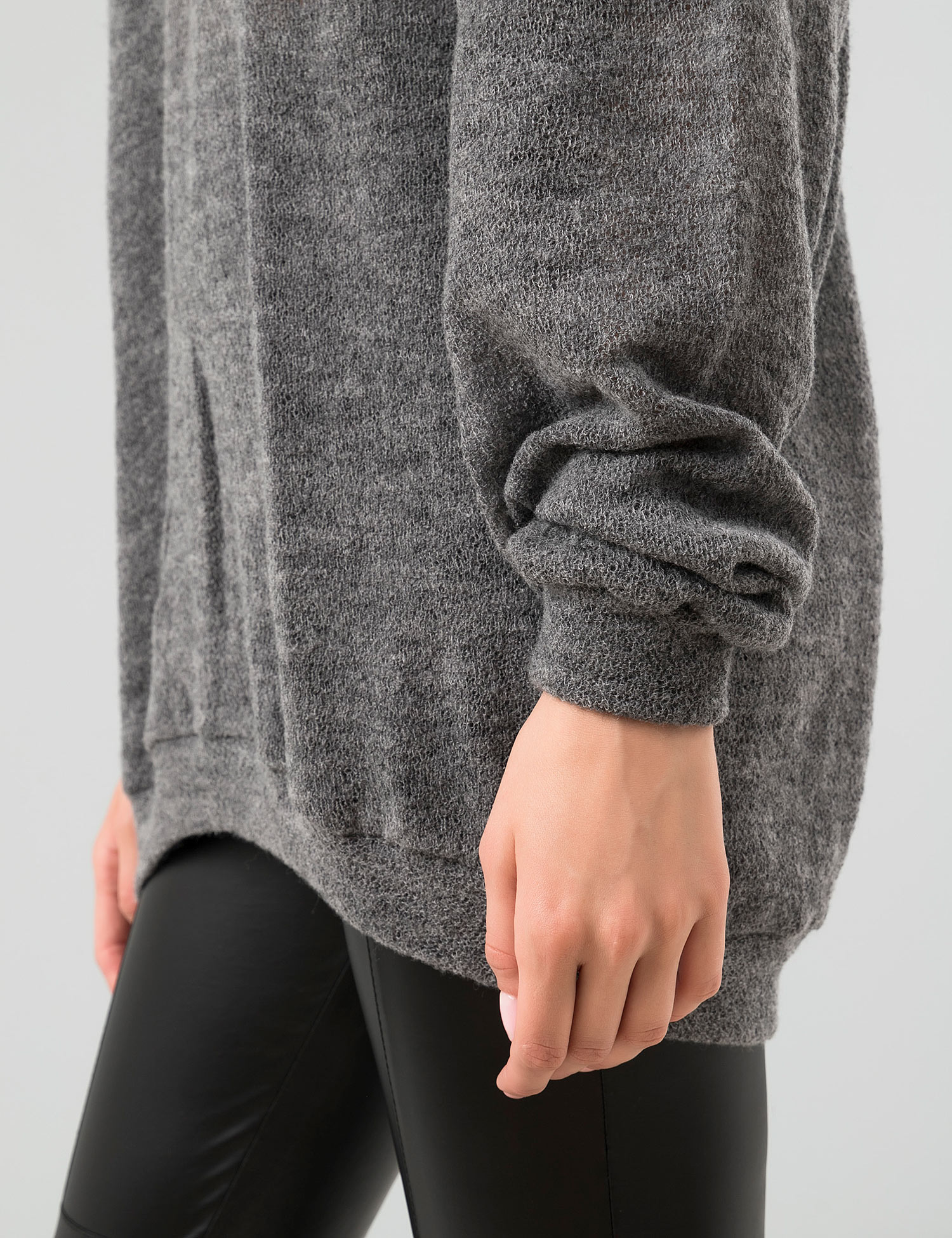 Картинка Жіночий сірий светр