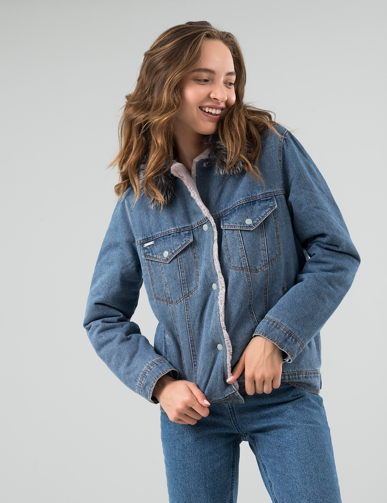 Картинка Жіноча джинсова куртка з натуральним хутром