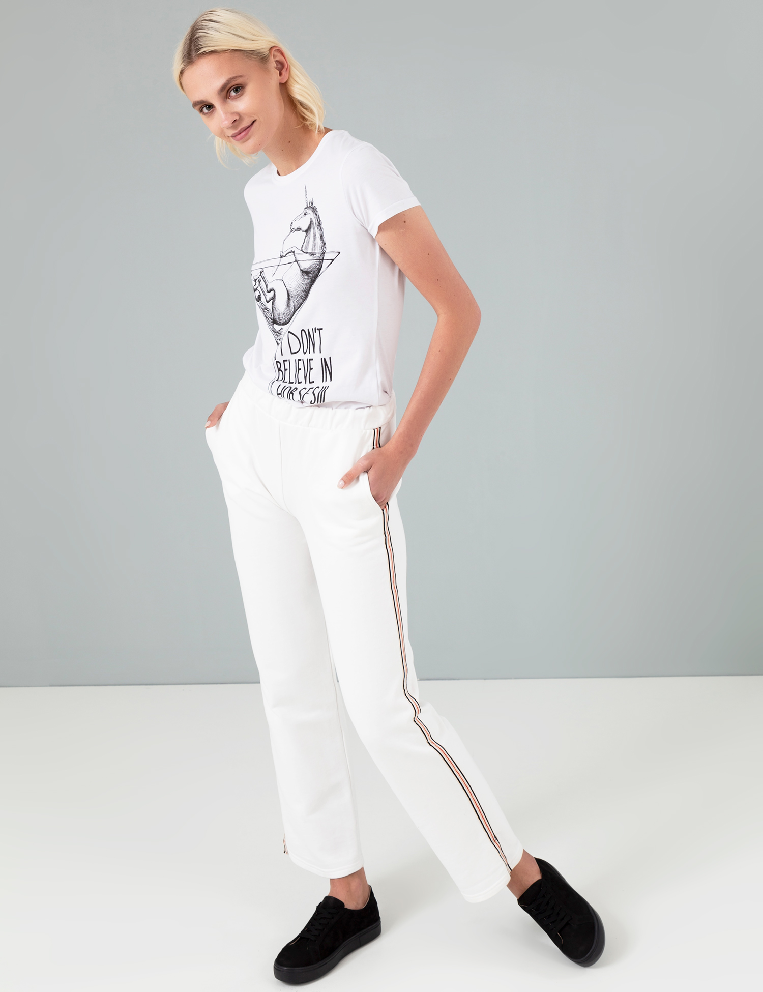 Картинка Жіночі білі штани з лампасами