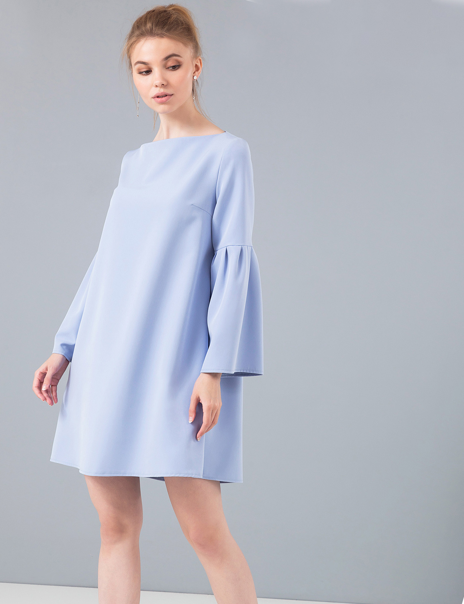 Картинка Жіноча блакитна сукня
