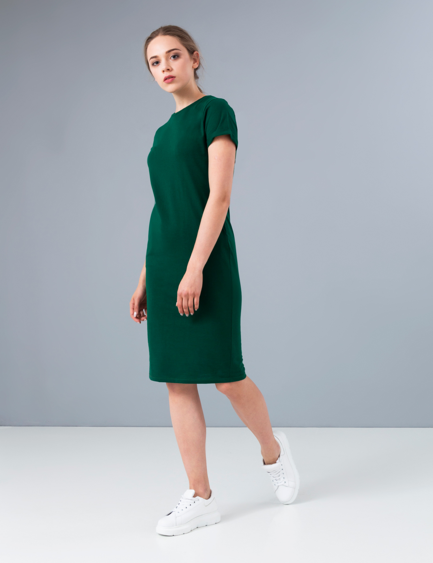 Картинка Жіноча зелена сукня