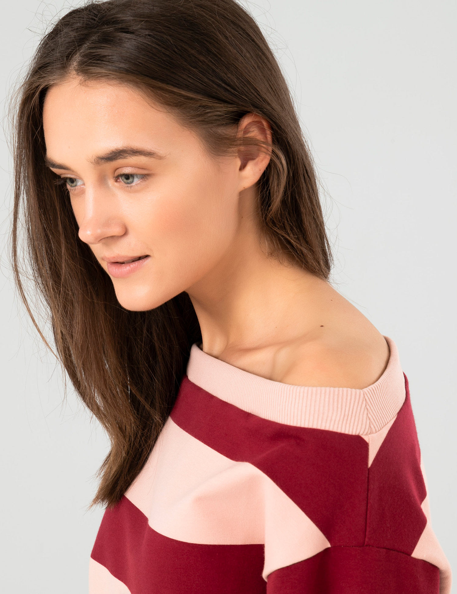 Картинка Жіноча кофта в смужку