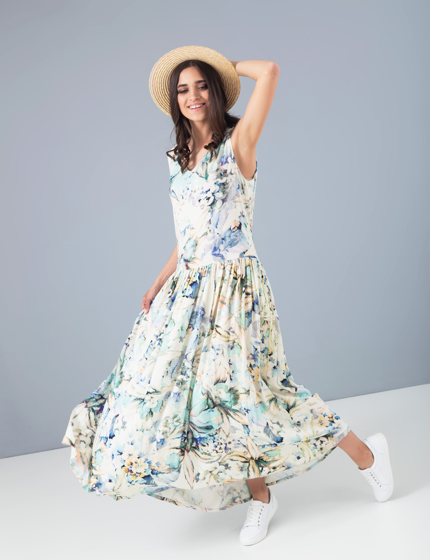 Картинка Жіноча сукня з квітковим візерунком