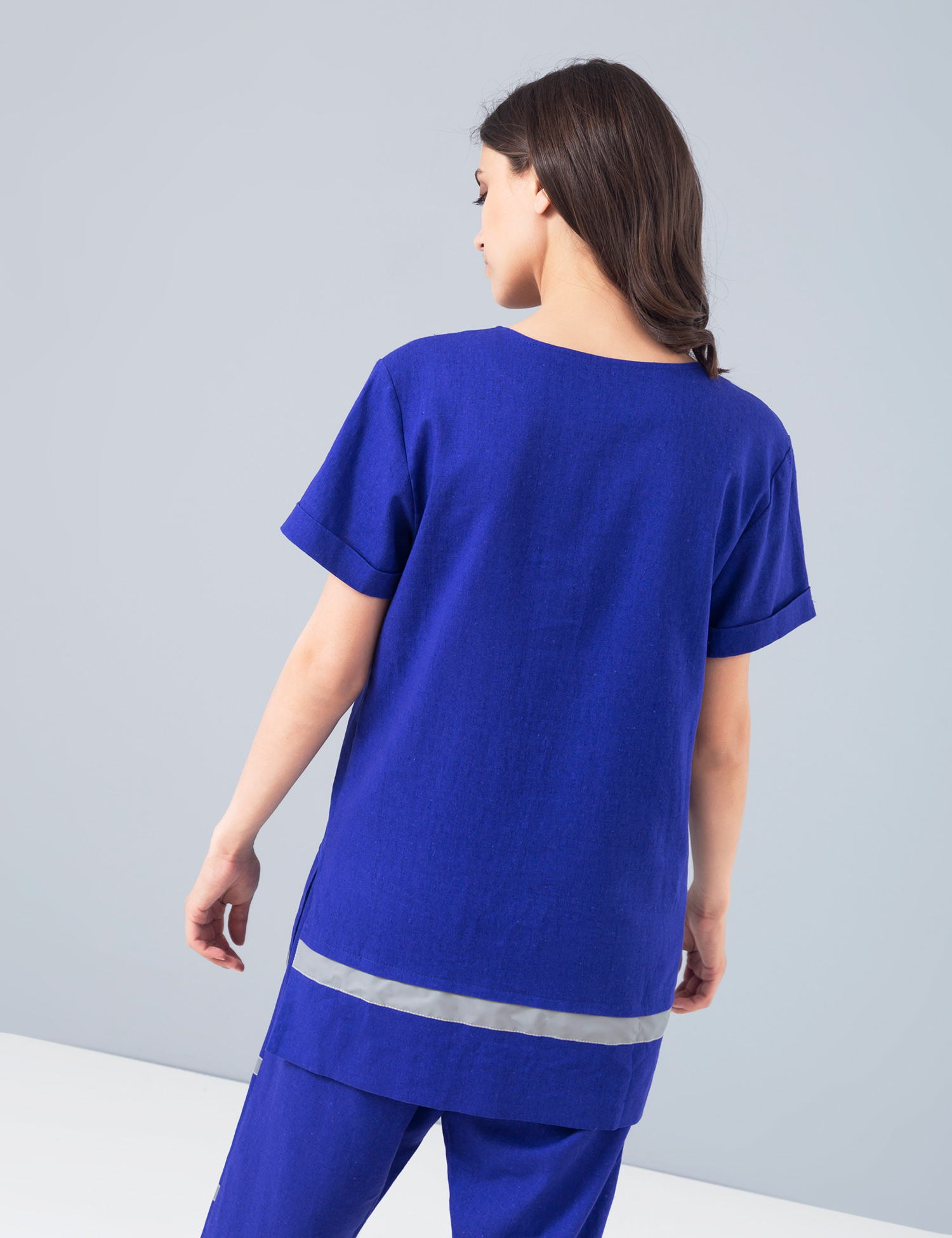 Картинка Жіноча синя лляна футболка