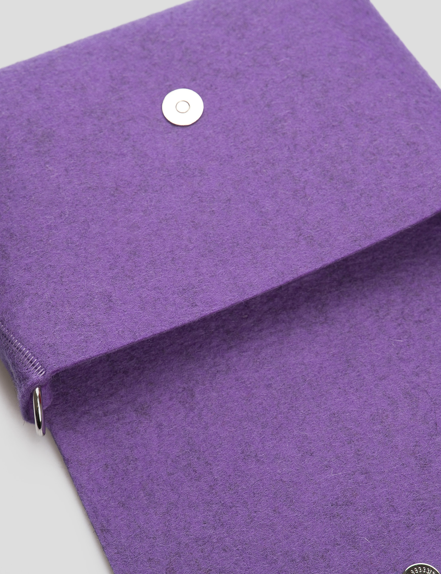 Картинка Жіночий фіолетовий клатч