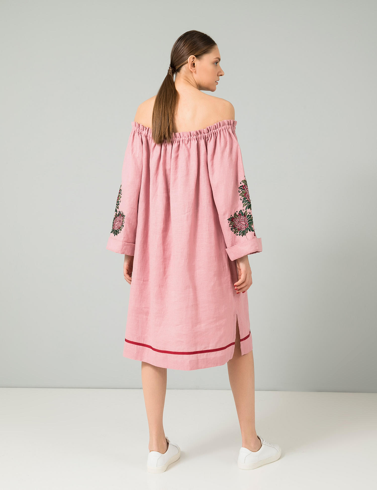 Картинка Рожева сукня-вишиванка