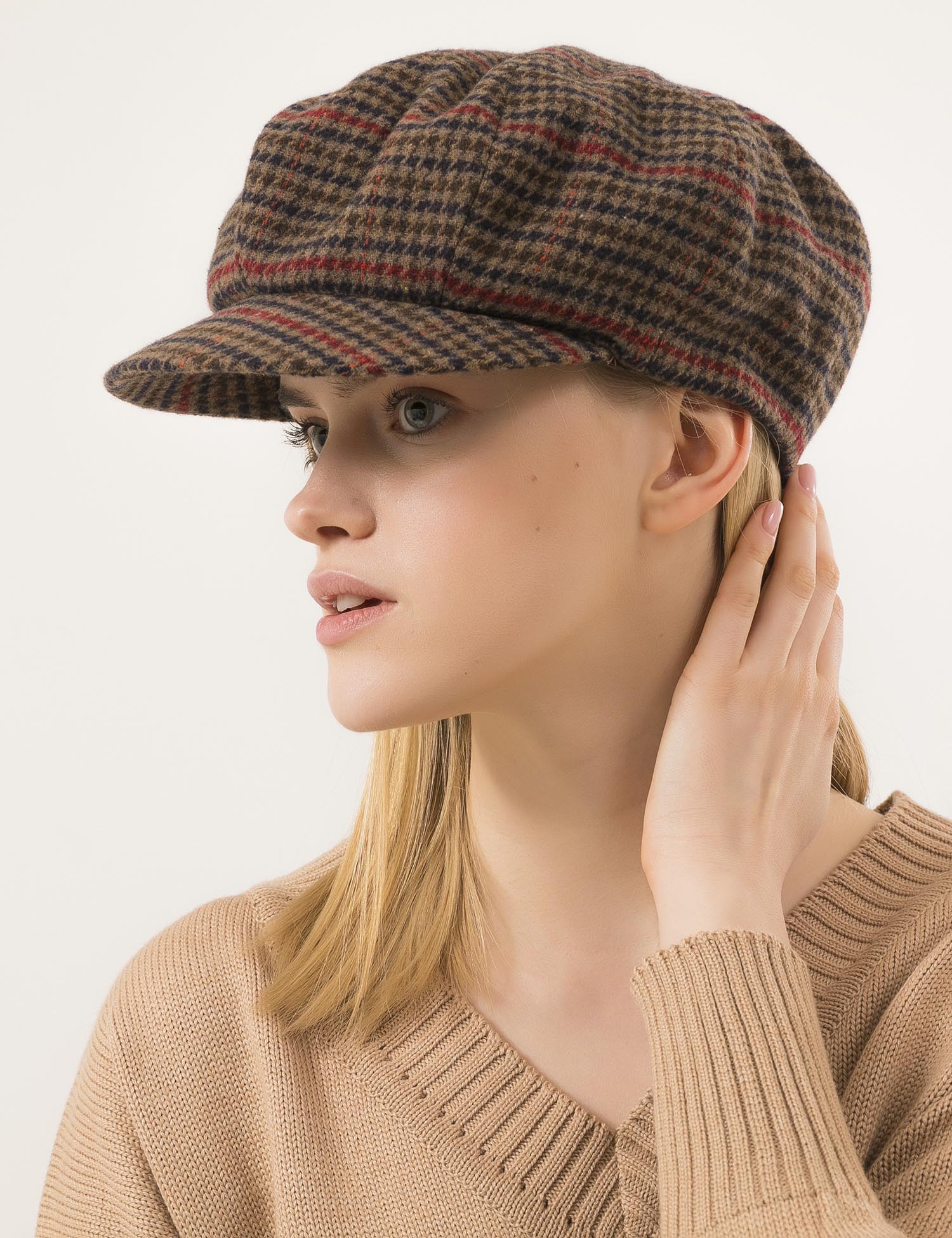 Картинка Коричнева кепка в клітинку