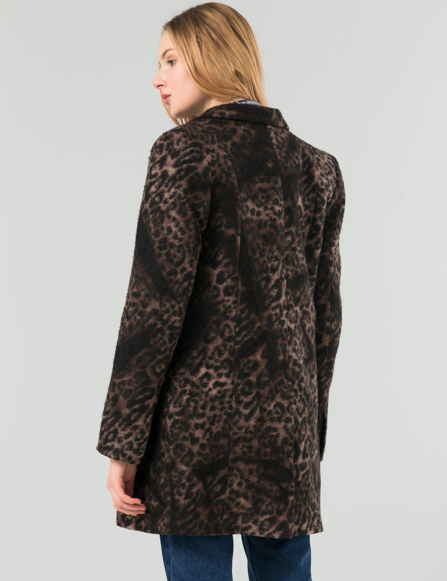 Картинка Жіноче коричнево-чорне пальто