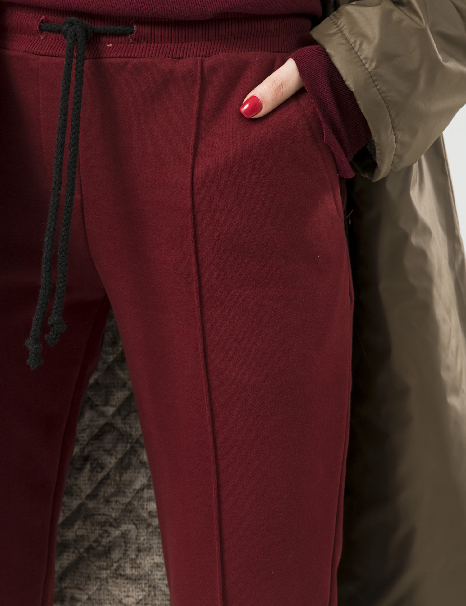 Картинка Жіночі бордові штани