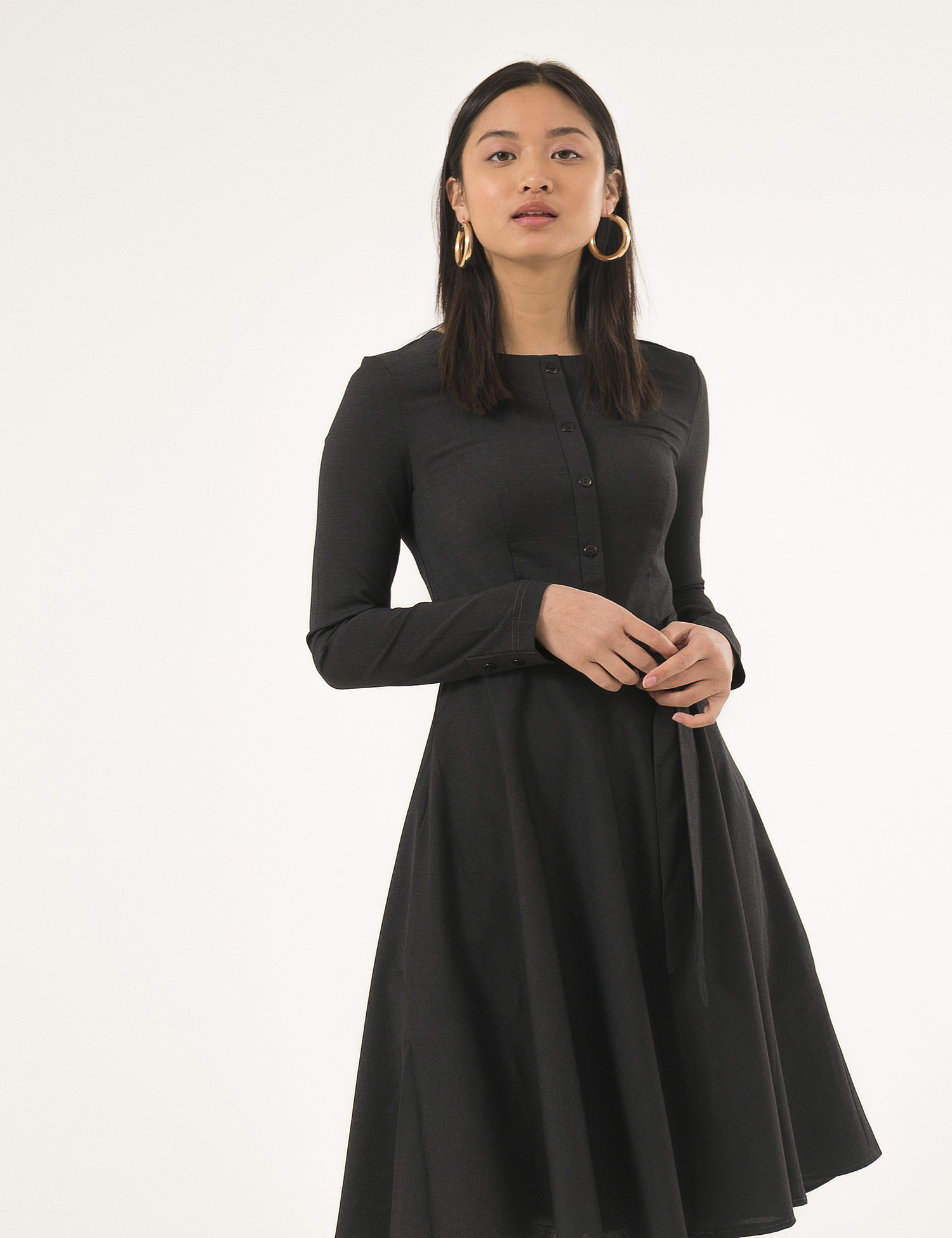 Картинка Темно-сіра сукня з поясом