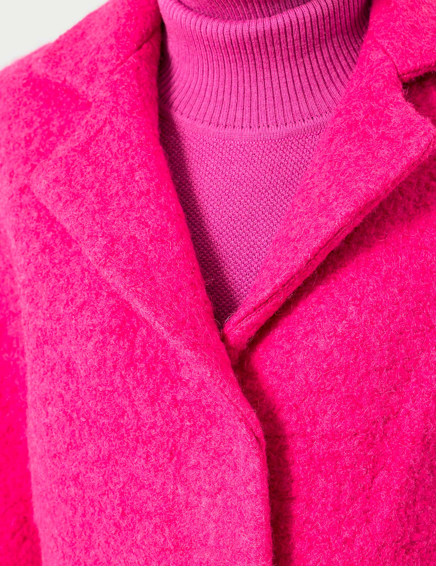 Картинка Жіноче рожеве пальто
