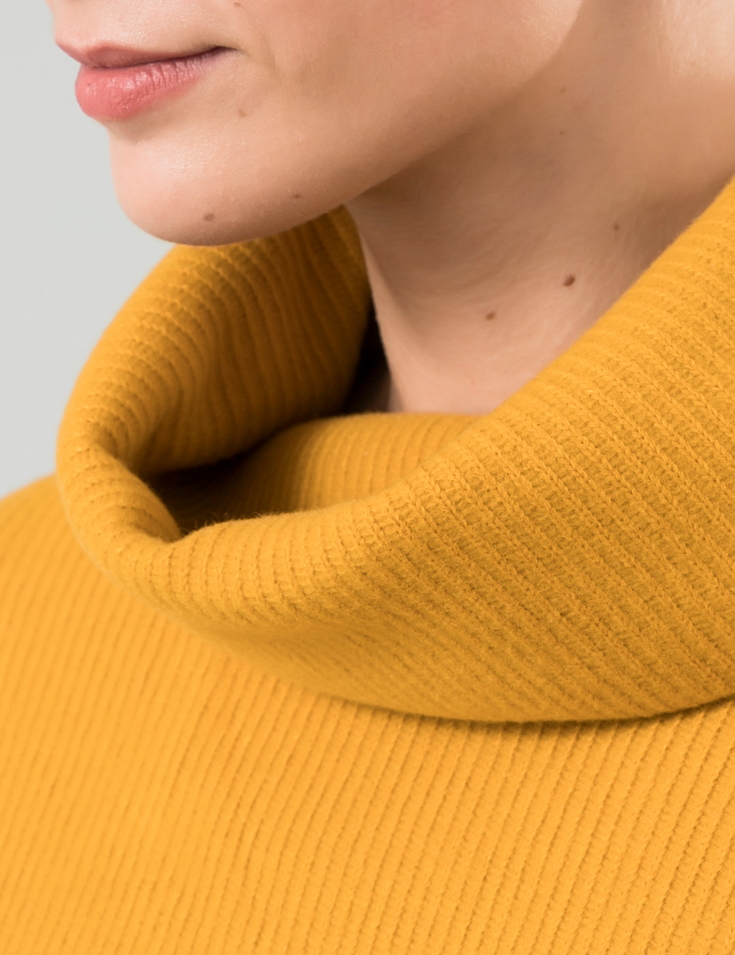 Картинка Жовта сукня