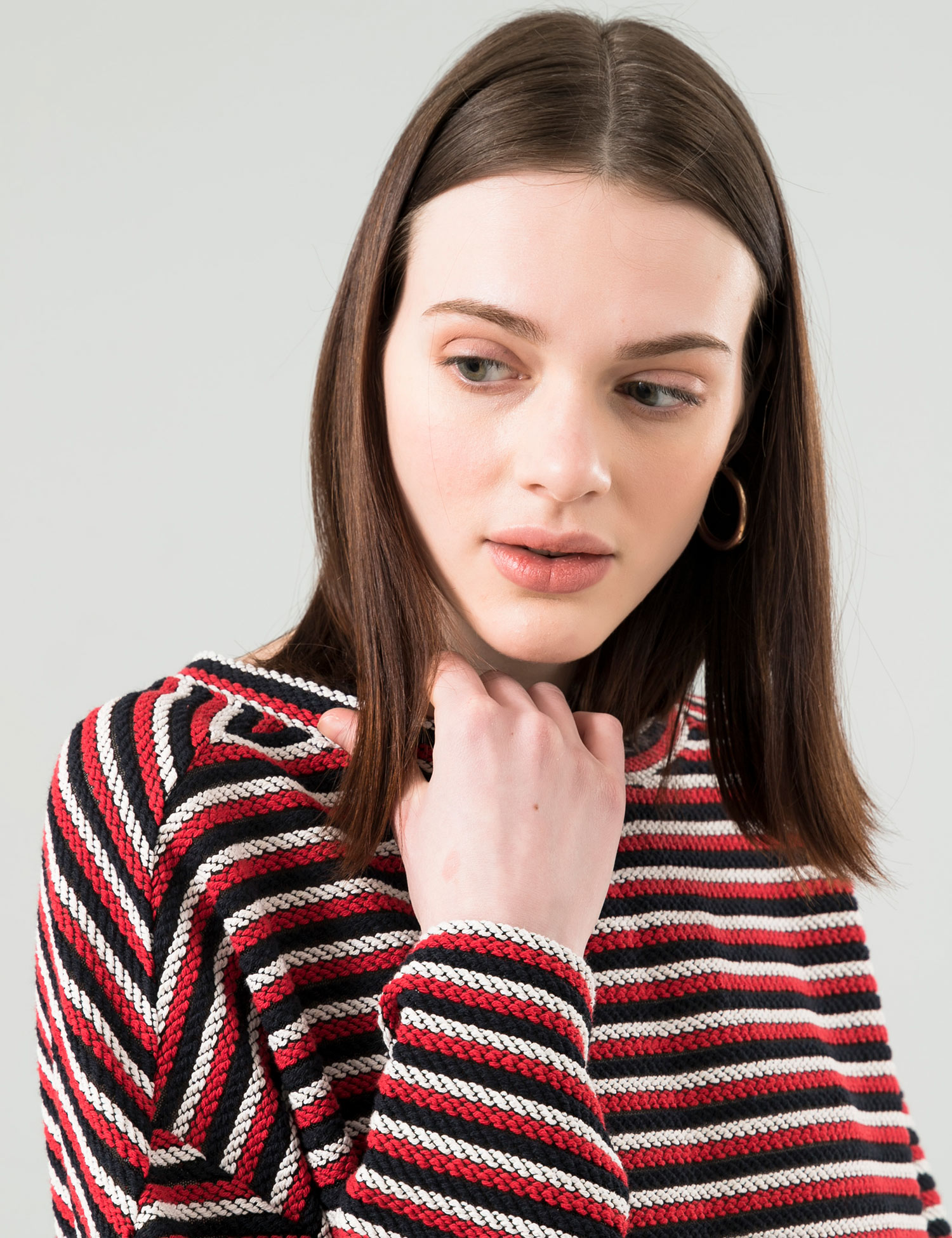 Картинка Жіночий светр в смужку