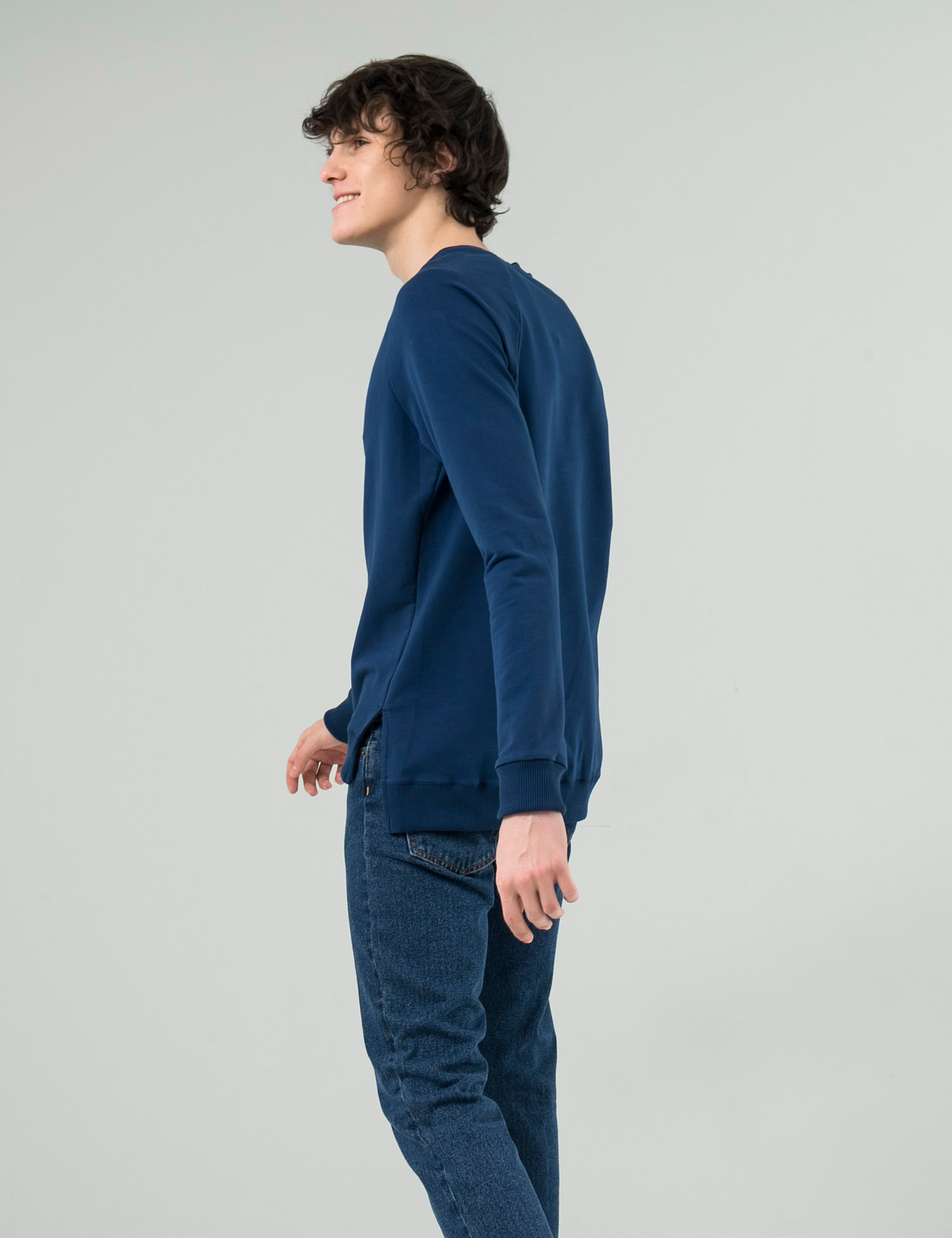 Картинка Чоловічий синій світшот