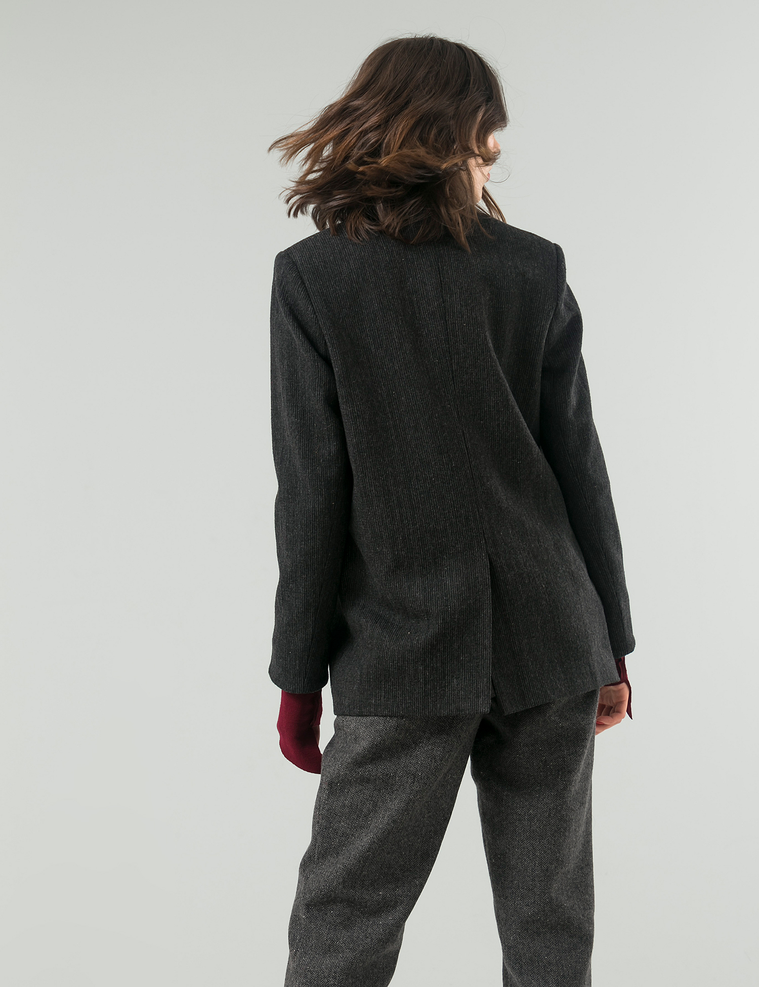 Картинка Жіночий сіро-чорний піджак