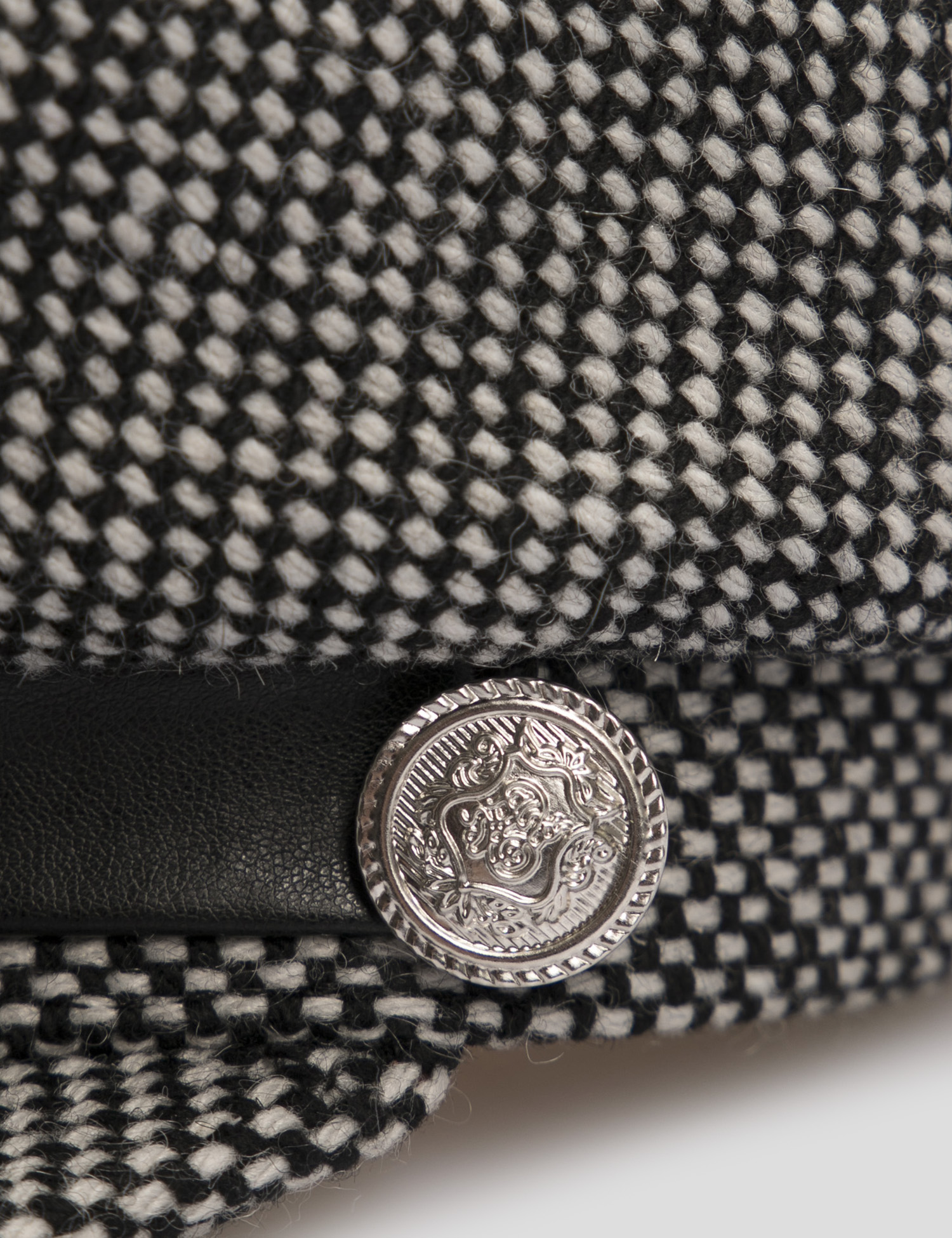 Картинка Біло-чорний кашкет