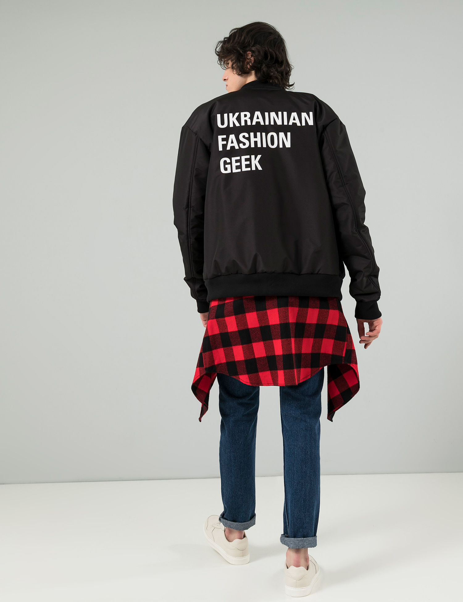 Картинка Чоловічий чорний бомбер