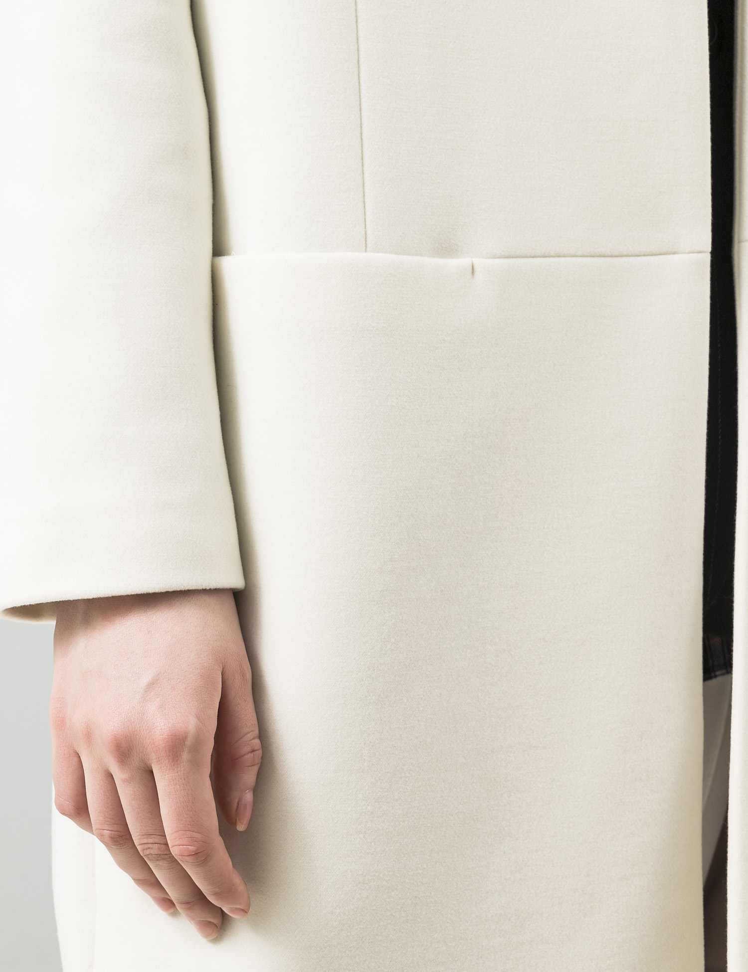 Картинка Жіноче біле пальто