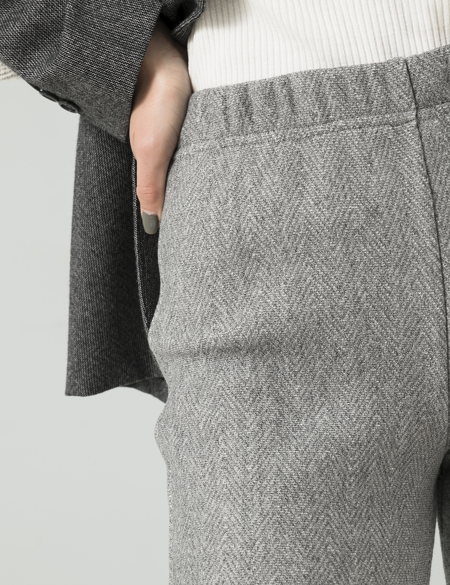 Картинка Жіночі темно-сірі штани