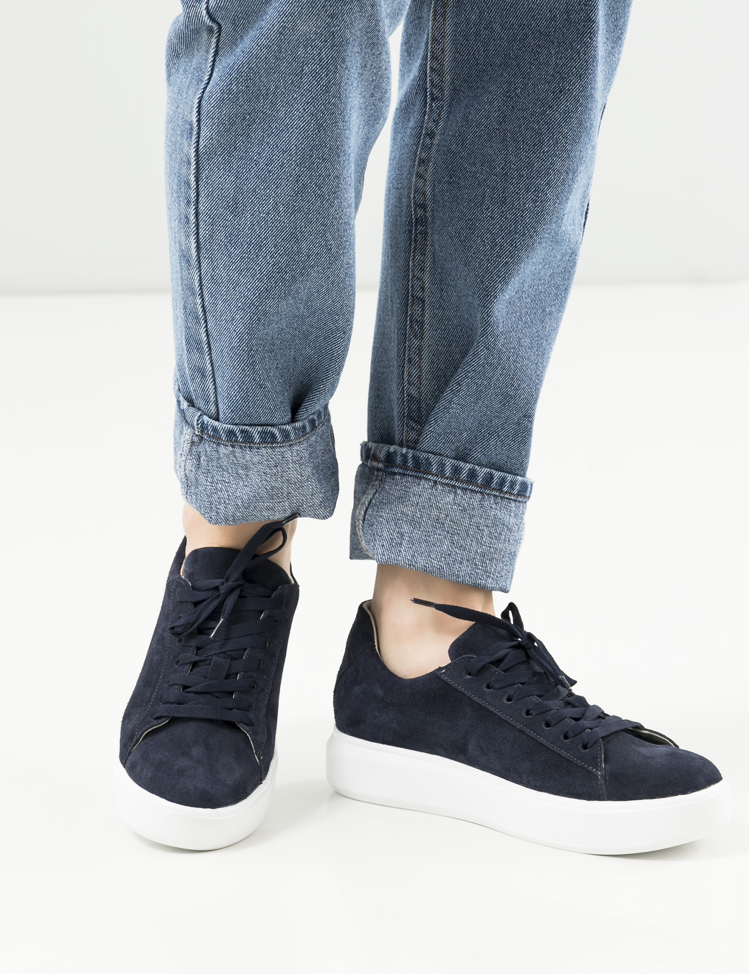 Картинка Жіночі сині замшеві кеди