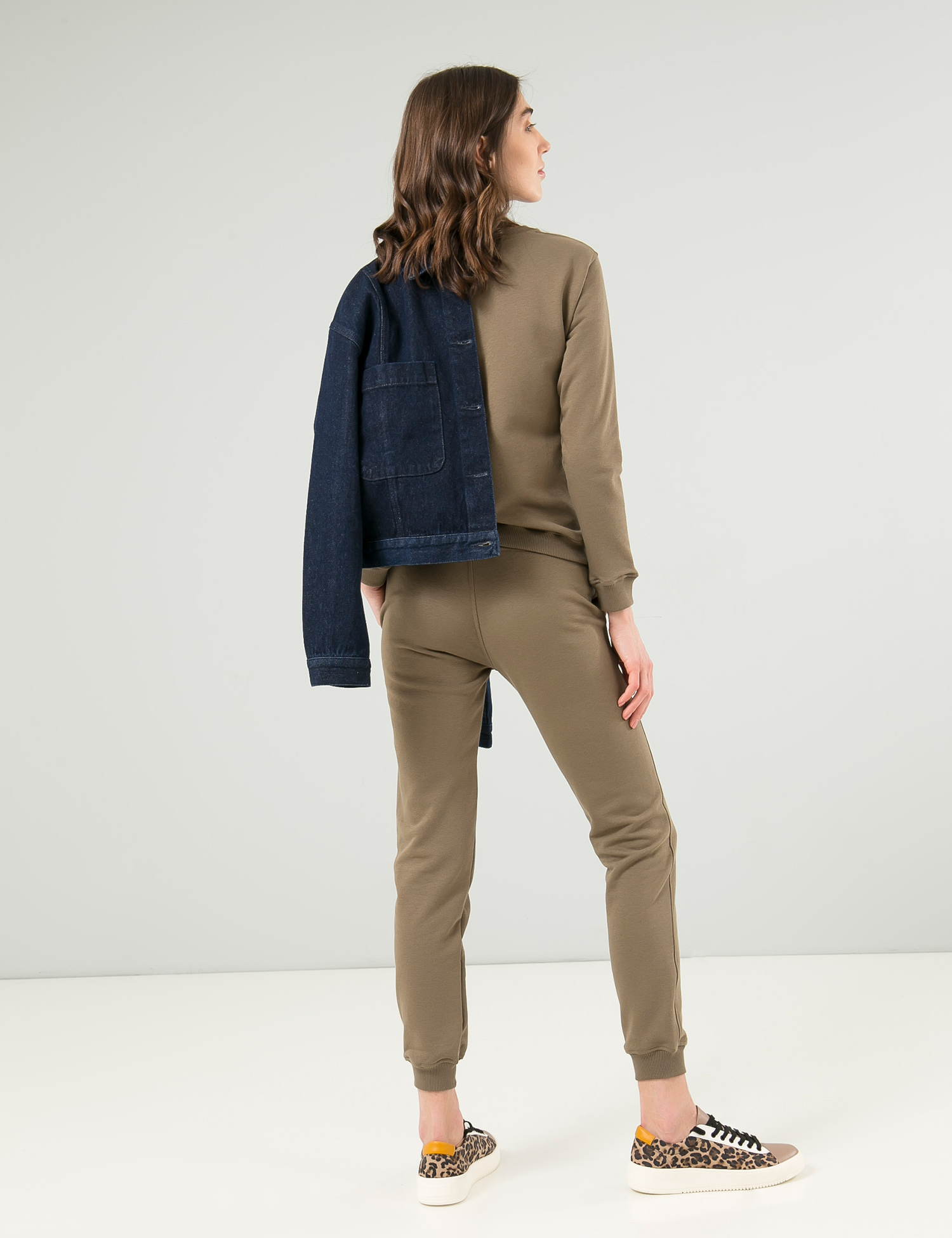 Картинка Жіноча зелена кофта