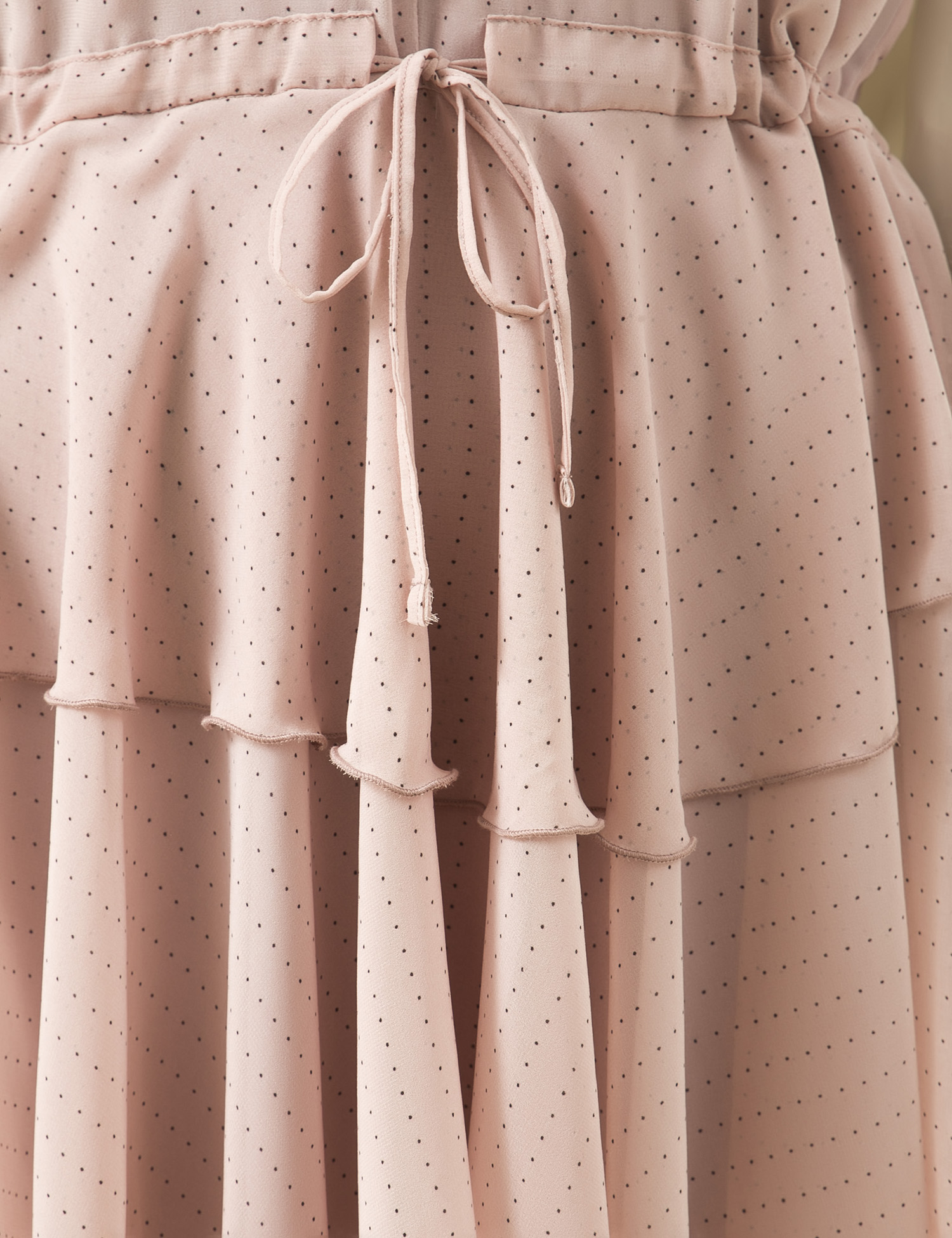 Картинка Рожева сукня в горошок