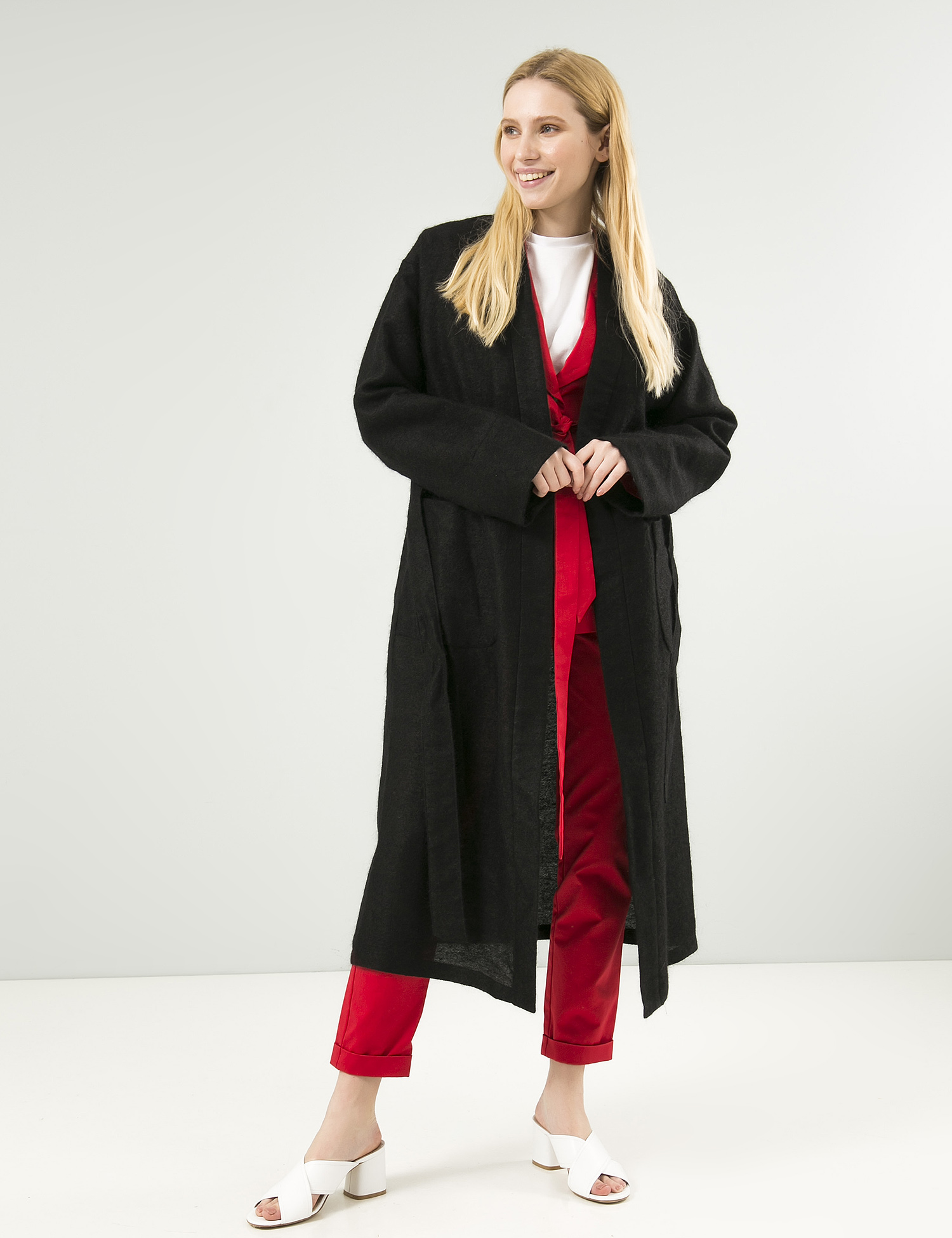 Картинка Жіночий червоний піджак з візерунком