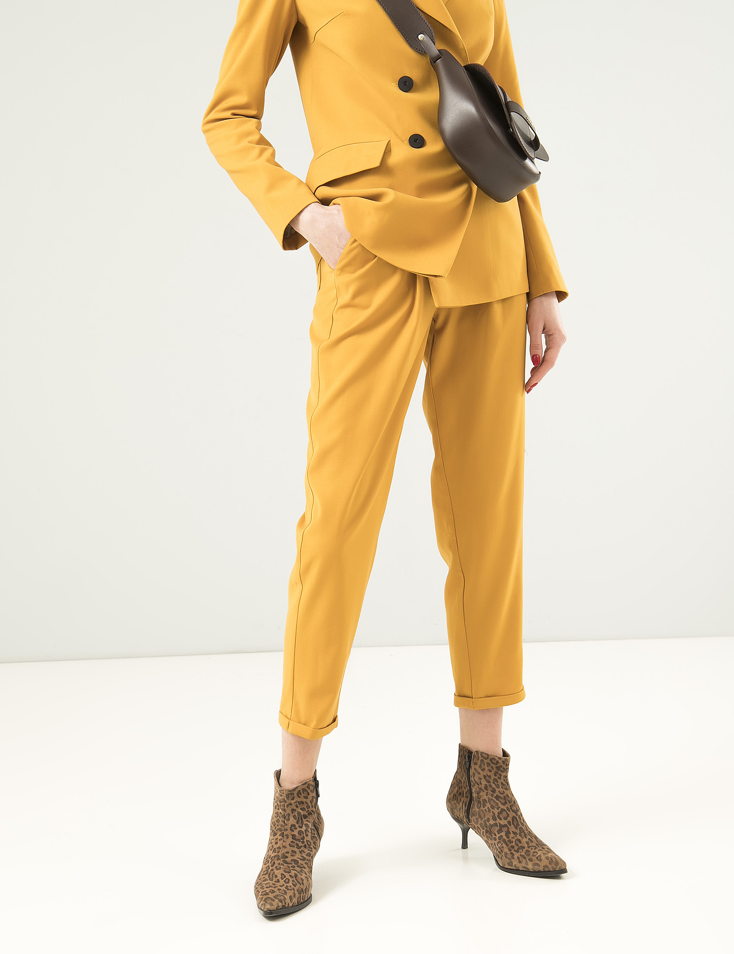 Картинка Жіночі жовті брюки