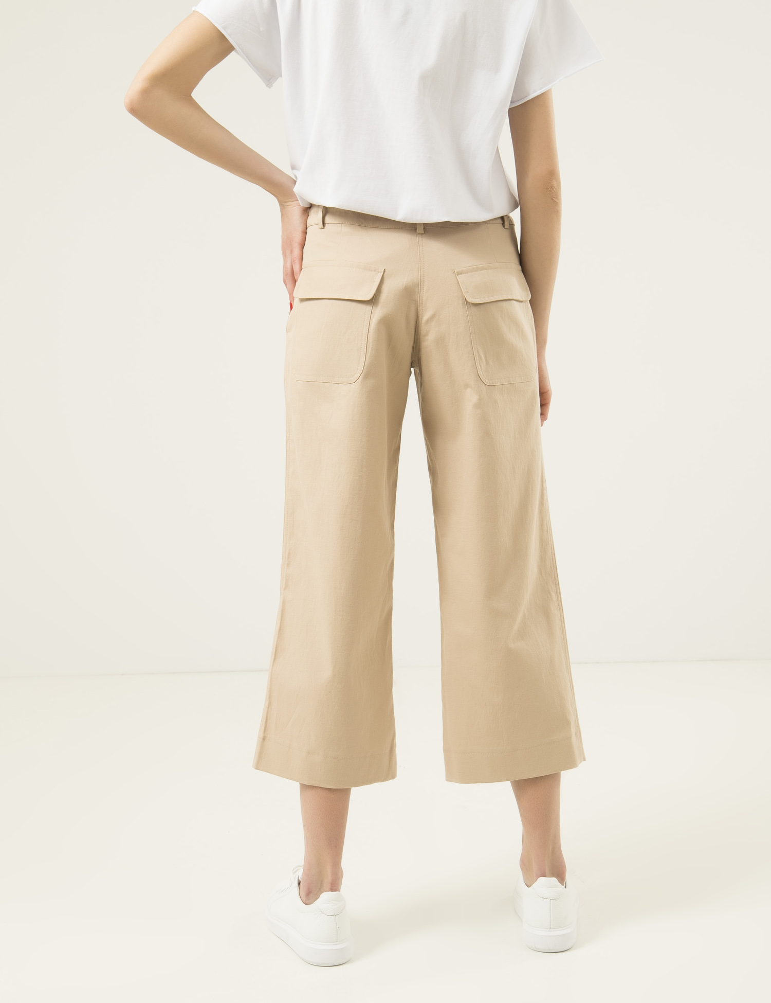 Картинка Жіночі бежеві укорочені брюки