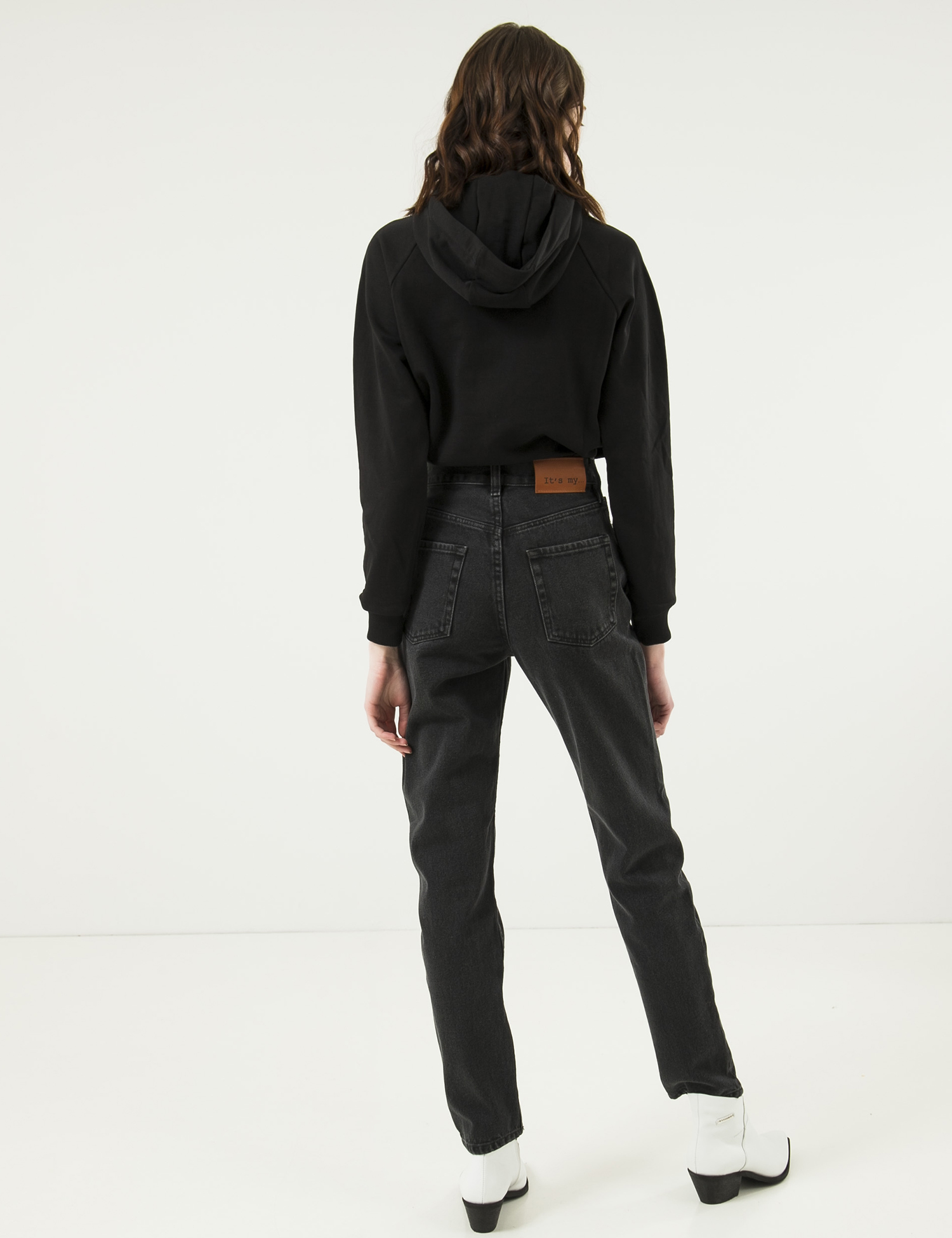 Картинка Жіноче чорне худі