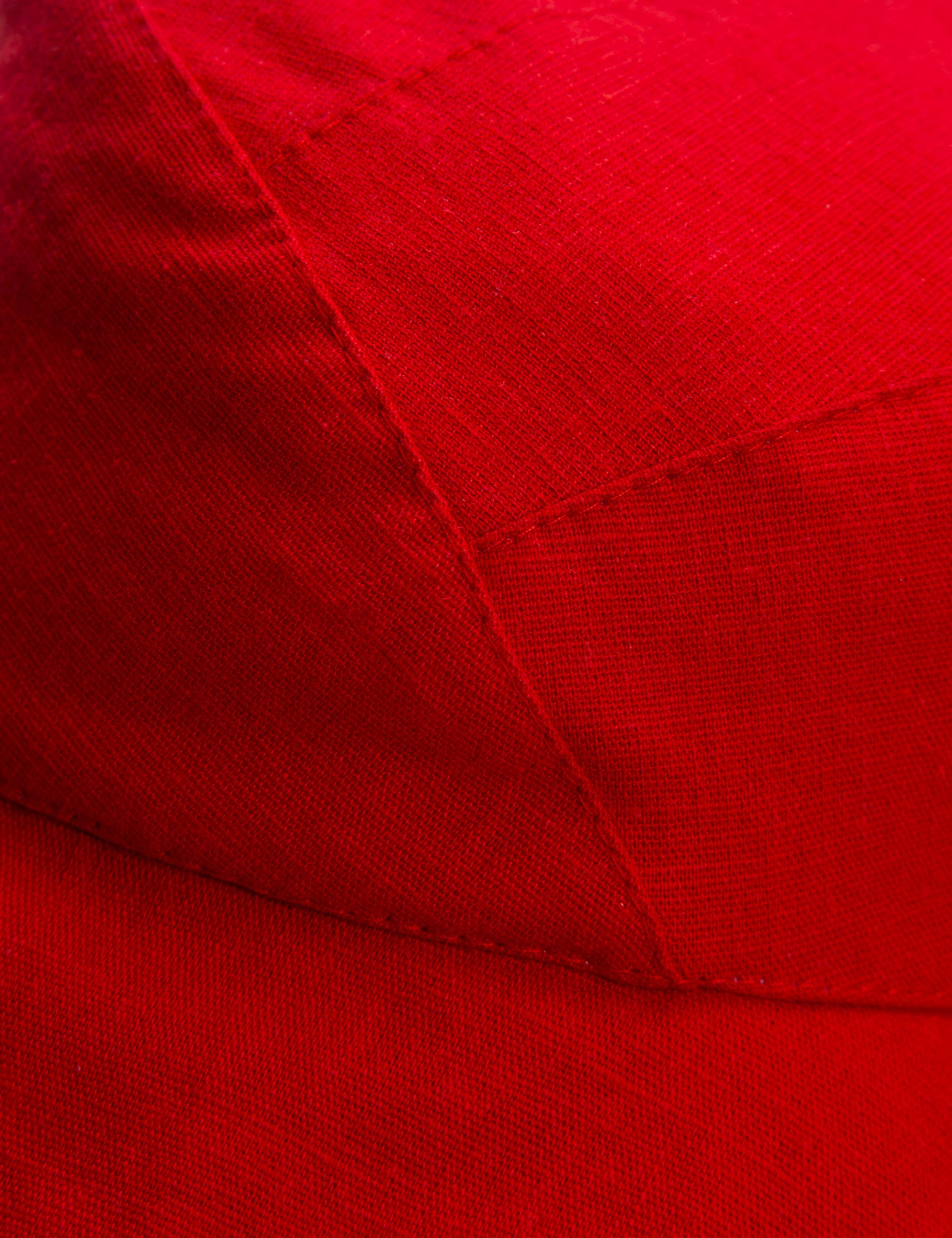 Image Жіночий червоний лляний капелюх