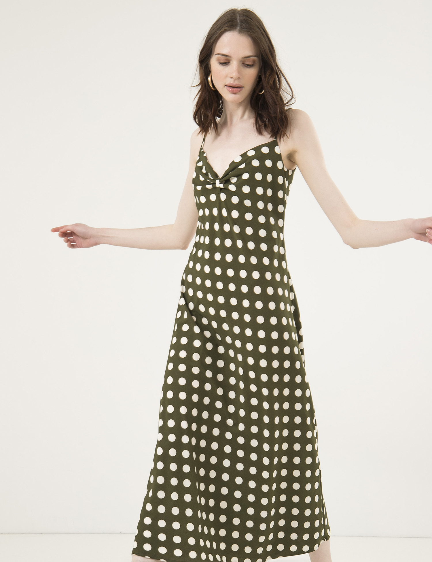 Картинка Зелений сарафан в горошок